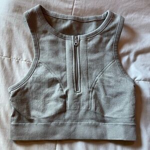 Women’s Sports Bra With Zip